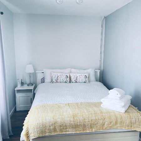 Small Doble, Shared House Filton エクステリア 写真