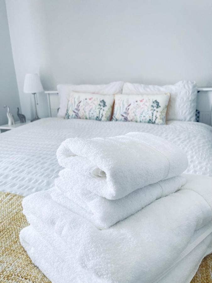 Small Doble, Shared House Filton エクステリア 写真