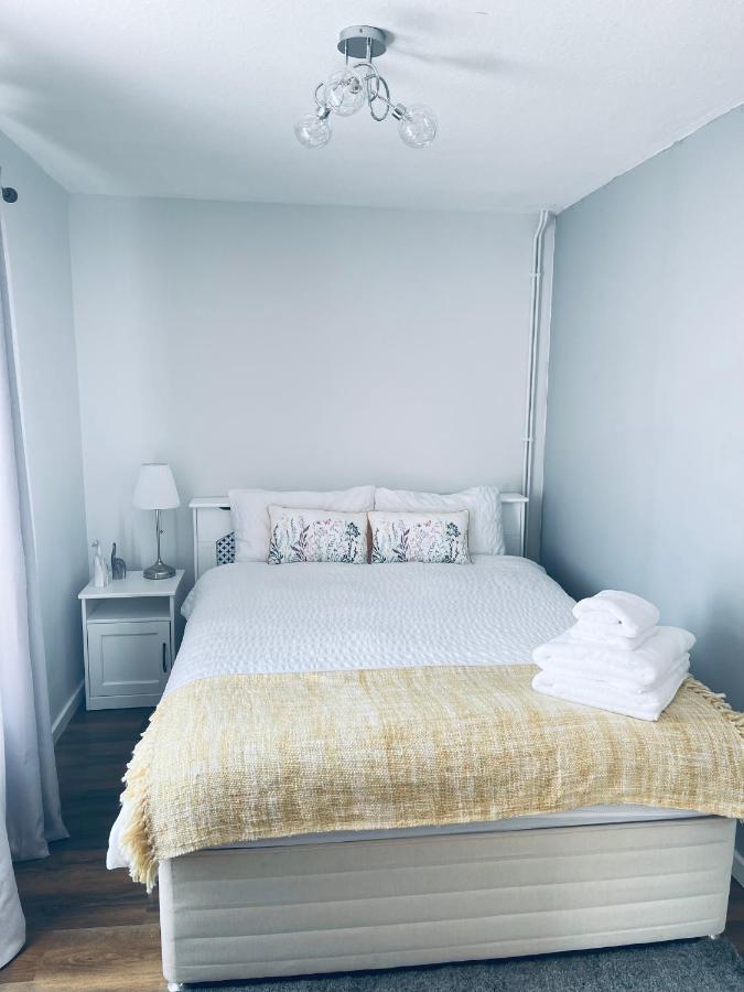 Small Doble, Shared House Filton エクステリア 写真