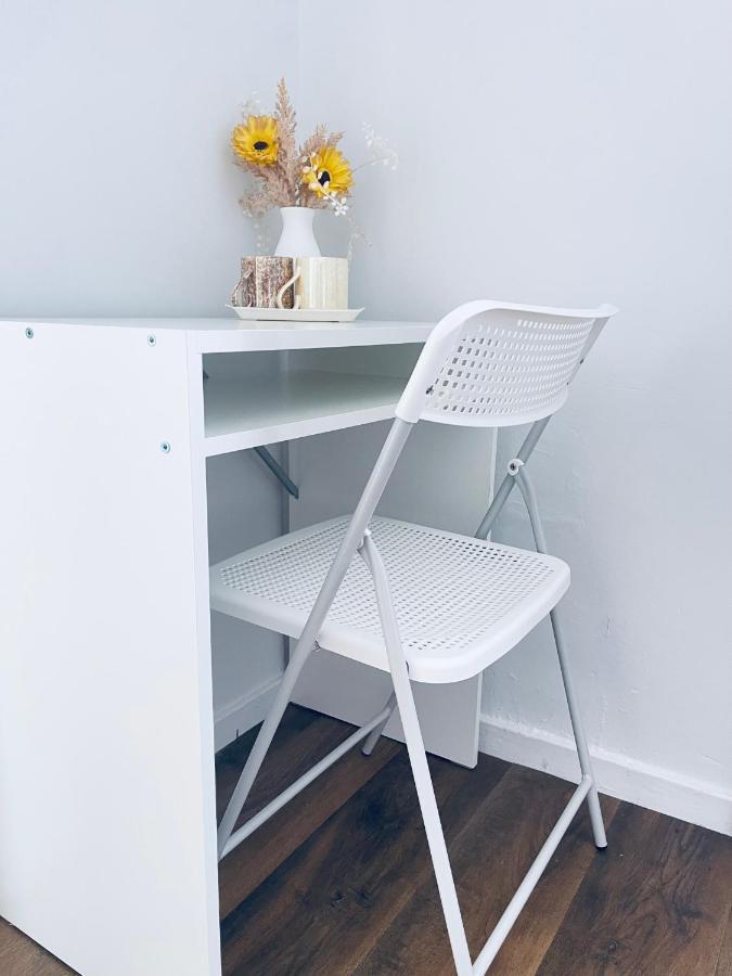 Small Doble, Shared House Filton エクステリア 写真
